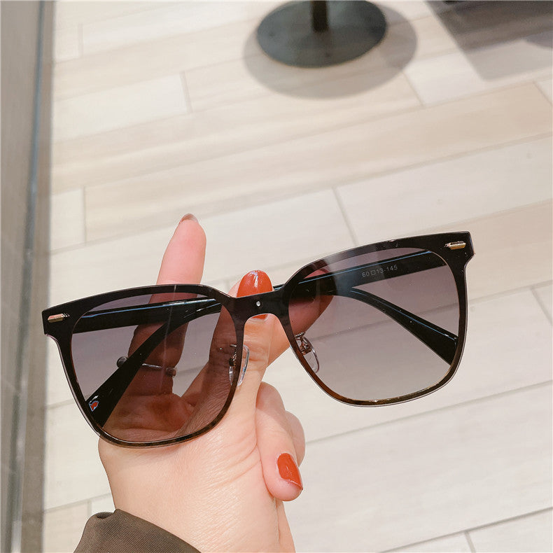 female big frame round sunglasses