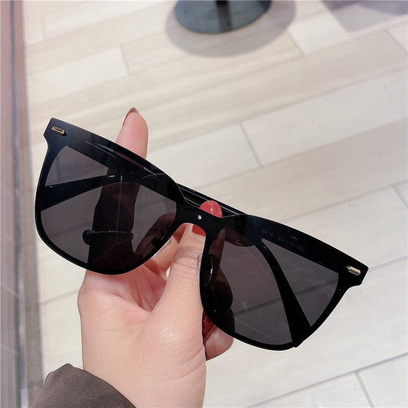 female big frame round sunglasses