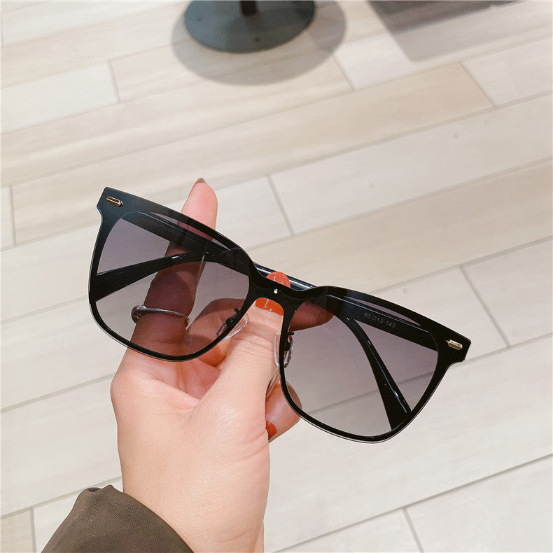 female big frame round sunglasses